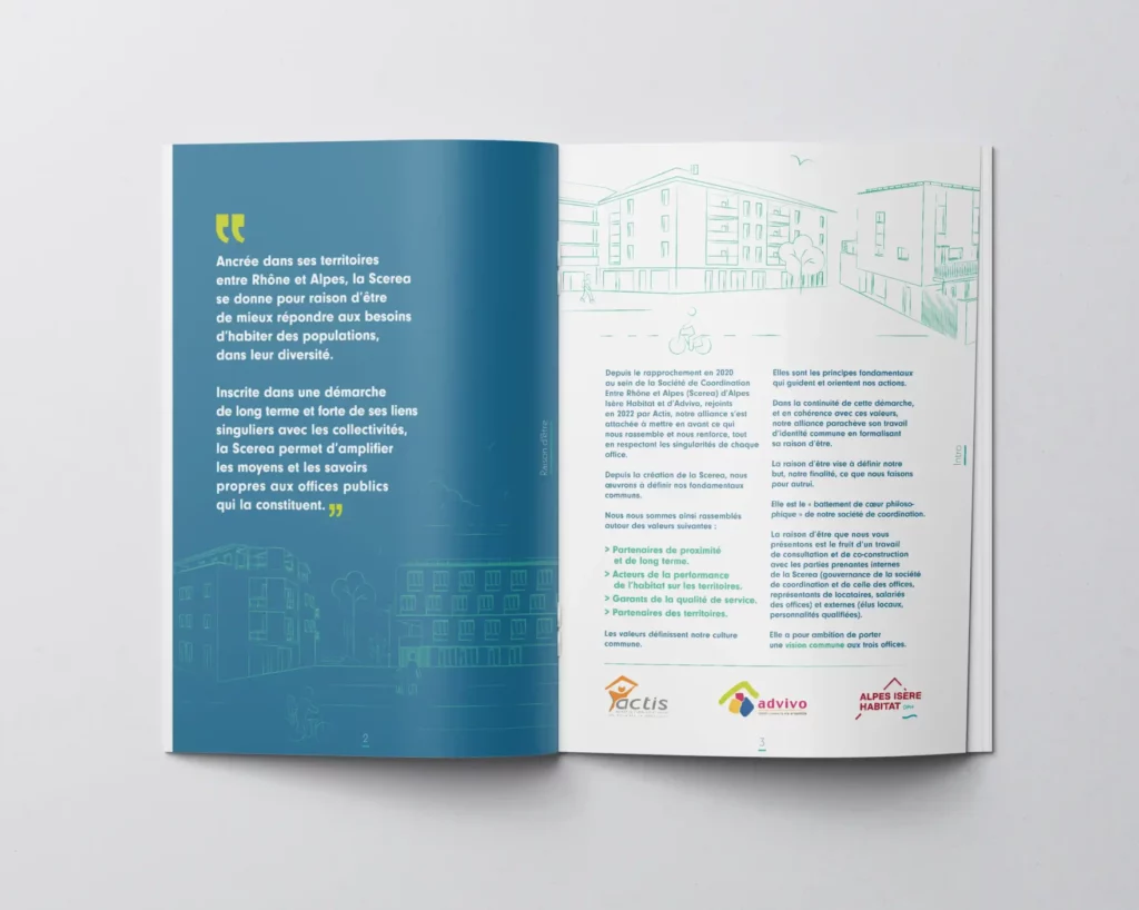 Brochure ouverte sur deux pages avec textes et illustrations